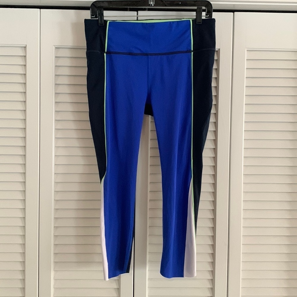 Athleta Velocity Colorblock Capri Tights w/ Stash Pockets Women’s Ankle Size M - Picture 5 of 12